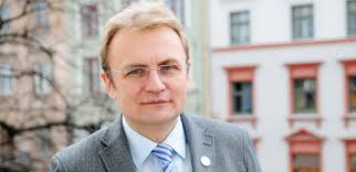 Садовой заявил, что отказался от высоких должностей и останется мэром Львова