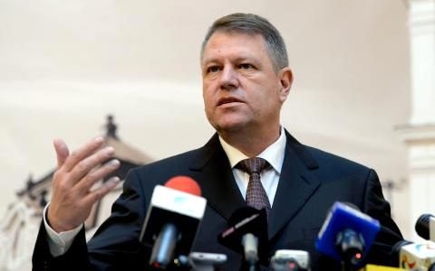 Новый президент Румынии призывает к диалогу, но поддерживает санкции против России