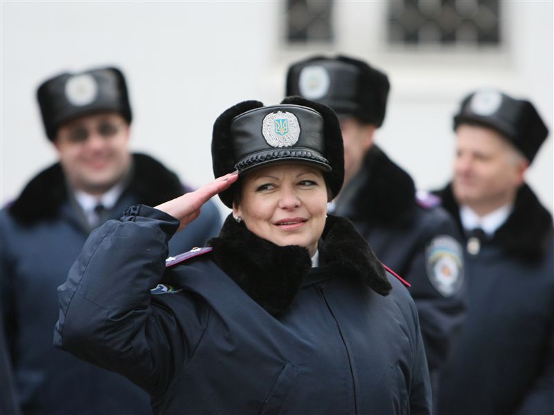 МВД: В новогоднюю ночь обеспечивать порядок будут 9 тысяч милиционеров