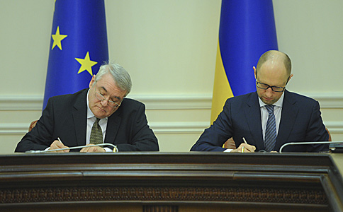 Яценюк: Мы удерживаем внешний долг Украины на уровне $72 млрд