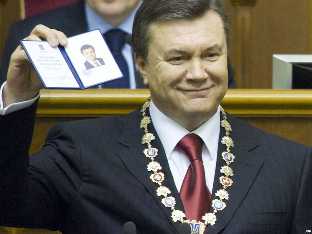 Януковича считают самым отрицательным персонажем в истории Украины — Опрос