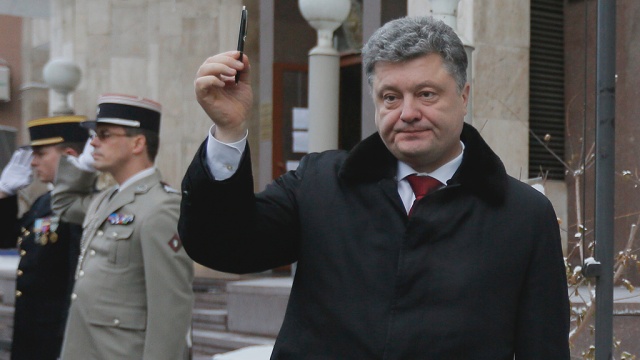 Порошенко отправился на Марш единства в Париж