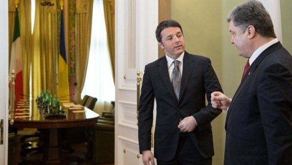 Порошенко на встрече с премьером Италии: Надеемся, что возле аэропорта Донецка появится пункт ОБСЕ
