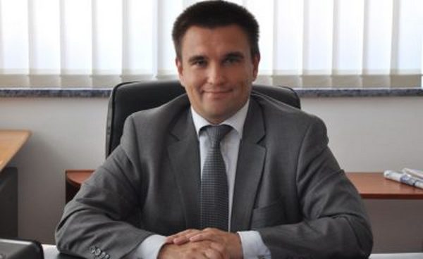 Климкин: Украина намерена ввести электронные визы для иностранцев