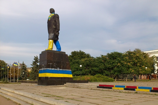 В Краматорске снесён памятник Ленину