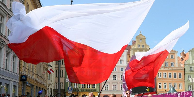 Из-за смерти избирательницы в Польше продлили избирательную тишину