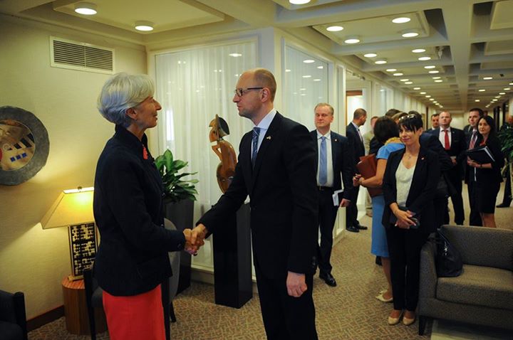 Яценюк надеется на получение второго транша МВФ в начале июля