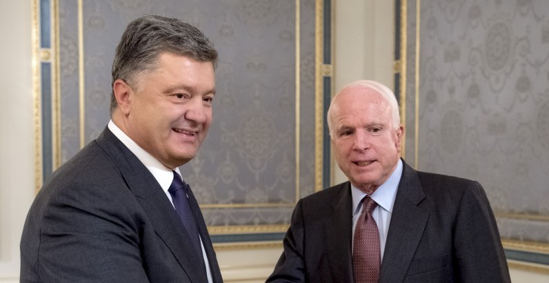 Порошенко: Россия использует Украину как полигон для испытания оружия