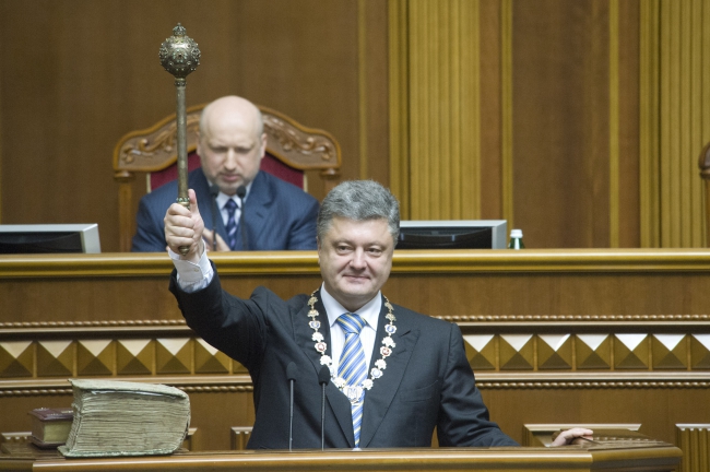 Видео: Порошенко опубликовал ролик в честь годовщины инаугурации