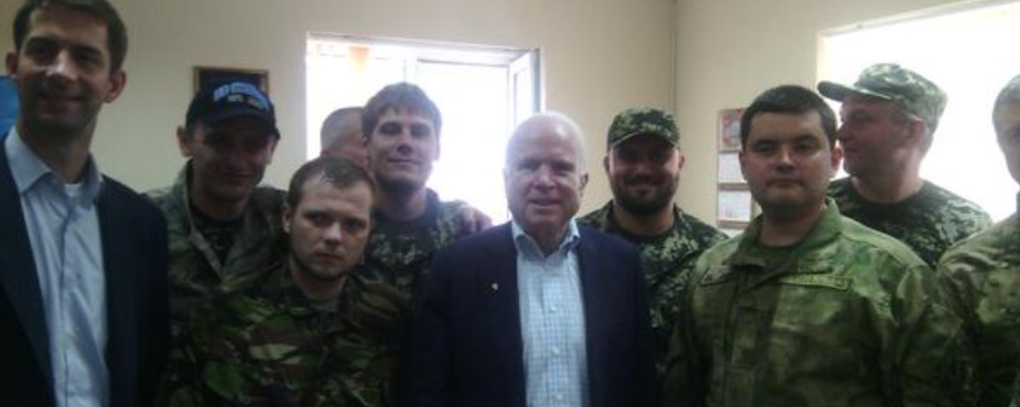В Украину приехал сенатор Маккейн
