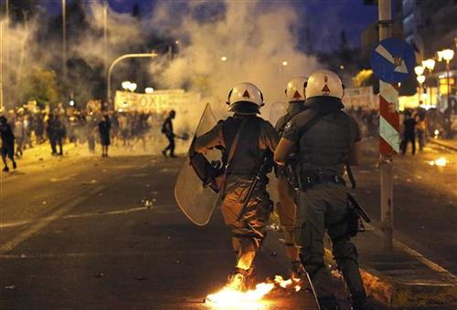 Фото: В Греции начались столкновения с полицией