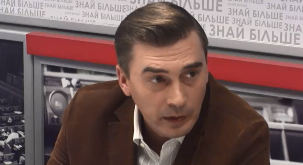 Депутат Добродомов: Яценюк, в первую очередь, переживает за свое место