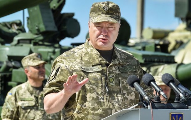 По словам Порошенко, 24 августа врагов Украины корчит, как чертей от ладана