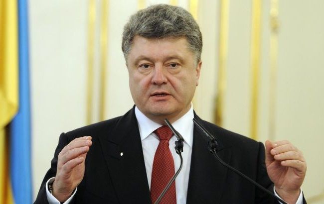 Порошенко призвал продлить и расширить санкции против России