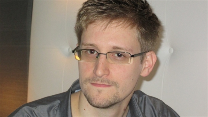 Сноуден раскритиковал Россию за ограничение свободы слова в Интернете