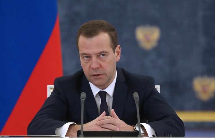 Медведев: Россия введет экономические ограничения против Турции