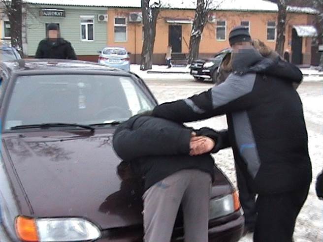 В Кировоградской области военнослужащий продавал боевые гранаты
