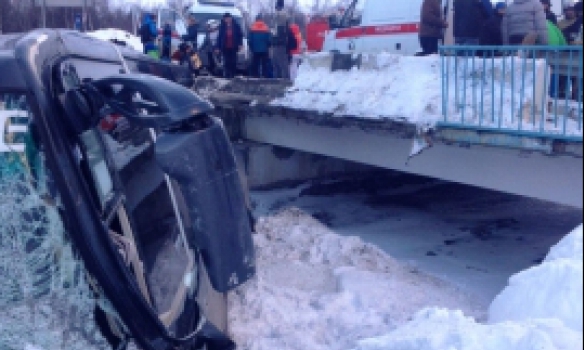 В России опрокинулся автобус, среди пострадавших есть украинцы