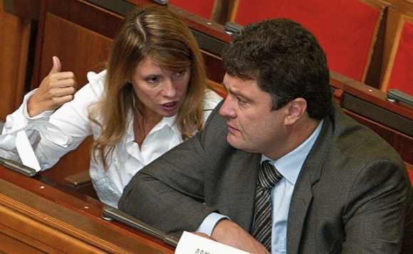 Ющенко о событиях 2005 года: Мне пришлось запереть Тимошенко и Порошенко в одном кабинете