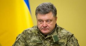 Порошенко просит Раду разрешить ему объявлять военный призыв