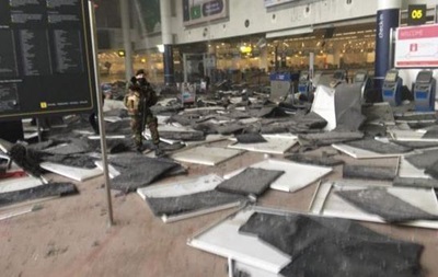 Видео: последствия взрыва в брюссельском аэропорту (18+)