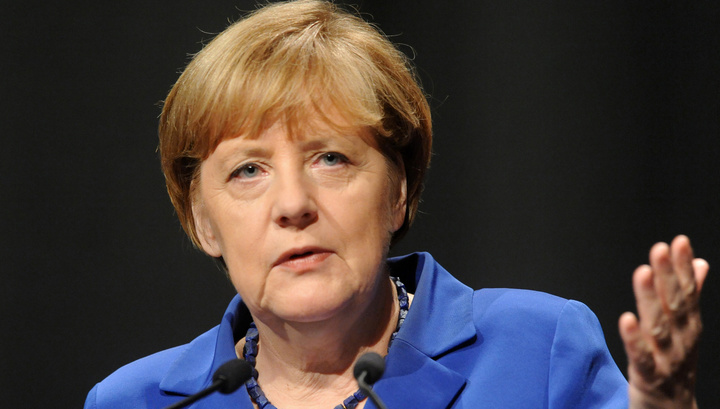 Меркель выступила против закрытия «балканского маршрута» для беженцев