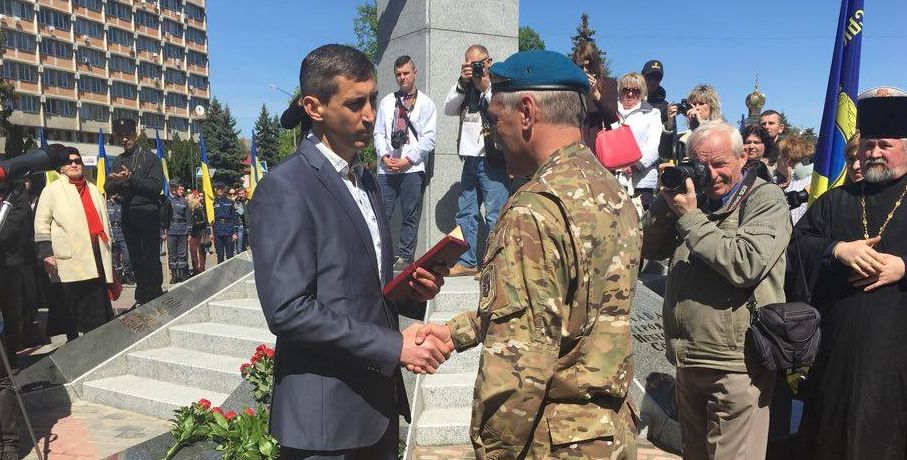 В Черкассах открыли монумент «Борцам за волю Украины»