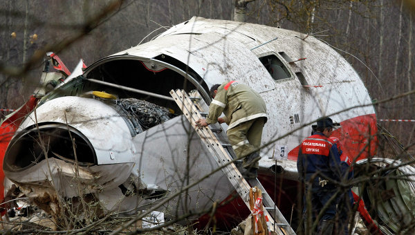 Прошлые власти мешали расследованию авиакатастрофы под Смоленском, – Минобороны Польши