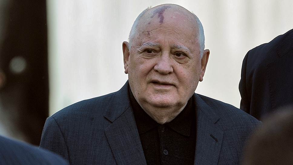 Горбачев ответил на призывы запретить ему въезд в Украину