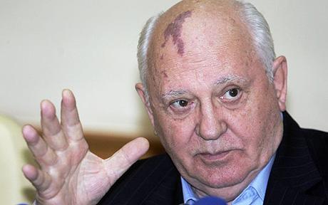 Песков прокомментировал запрет Горбачеву на въезд в Украину