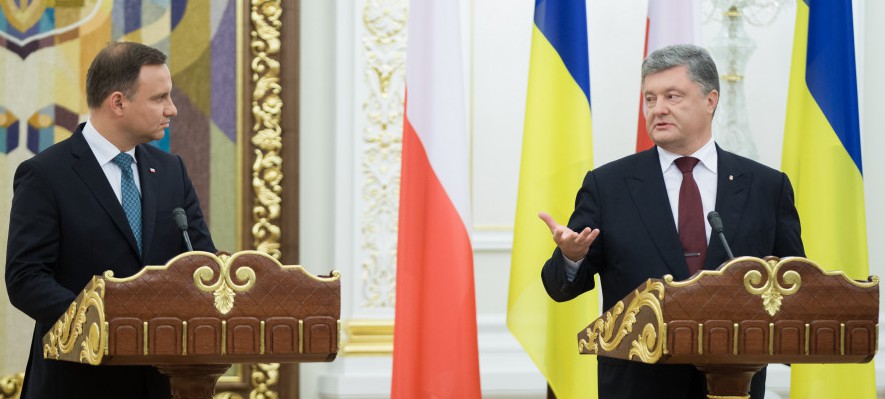 Порошенко: Украинско-польский диалог по истории не должен работать на пользу третьей страны
