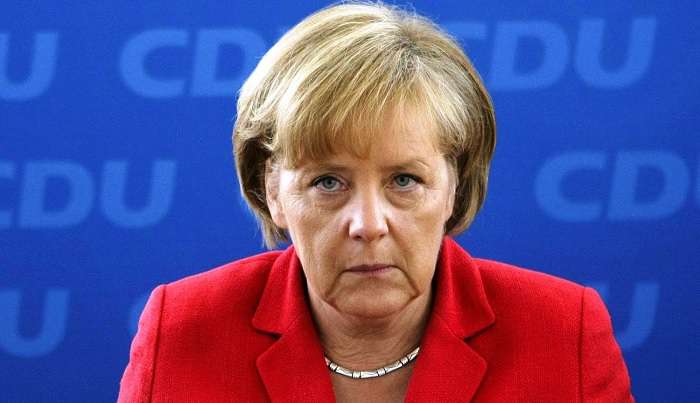 Меркель не видит оснований для отмены санкций против России
