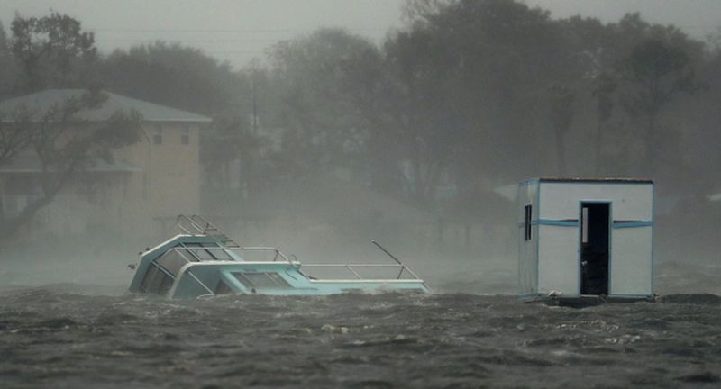 В США – первые жертвы от урагана Мэттью