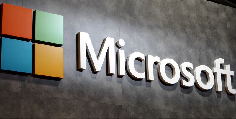 Гройсман просит Microsoft помочь с реформами