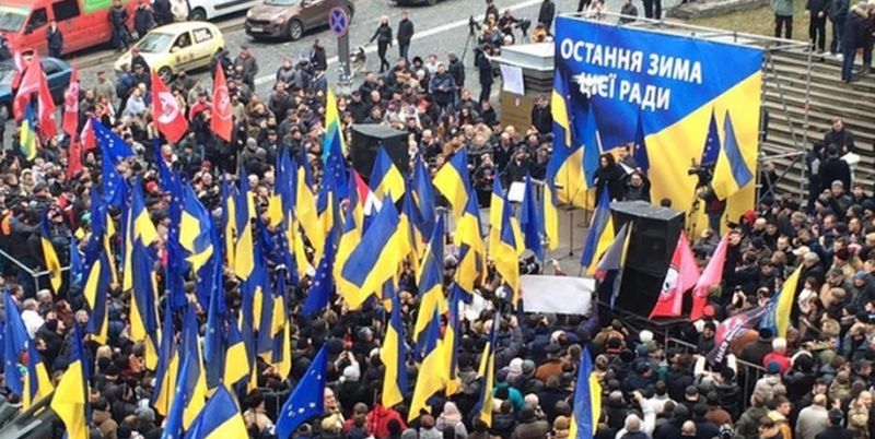 Саакашвили собрал митинг в центре Киева
