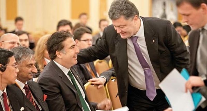 Порошенко прокомментировал отставку Саакашвили