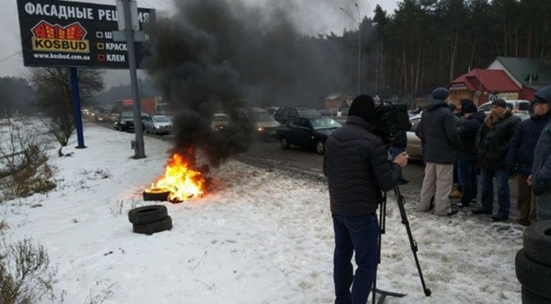 На въездах в Киев разблокировано движение