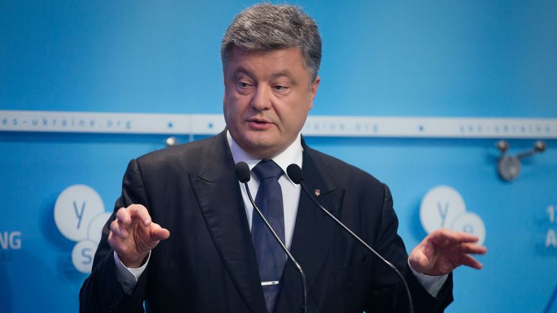 Геращенко: Порошенко в Давосе поднимал вопрос освобождения заложников