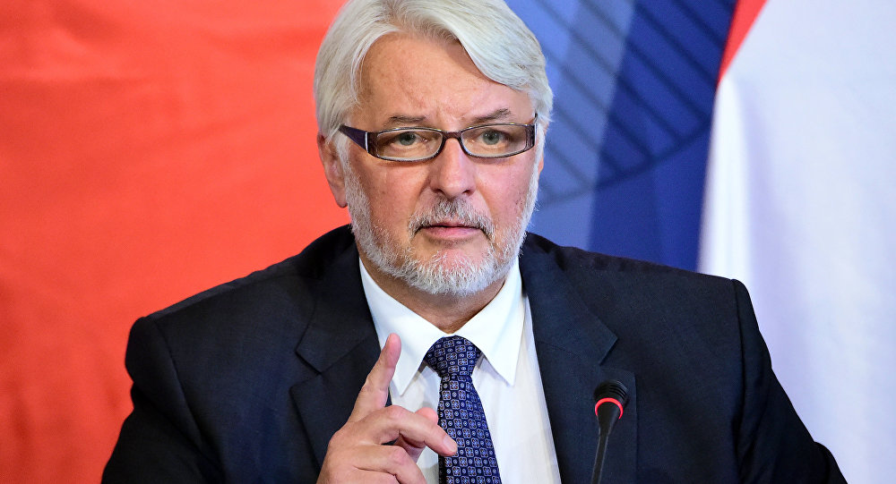 Ващиковский: Украина должна гарантировать безопасность польским консульствам
