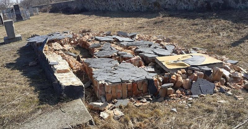 В Одесской области разрушили памятник жертвам Холокоста