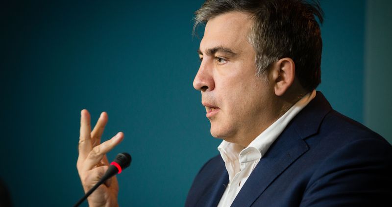 Саакашвили советует Порошенко «строить собачьи будки»