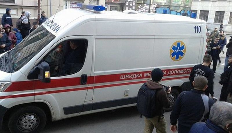 В Харькове блокада Сбербанка переросла в драку