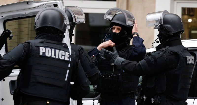 Во Франции задержаны двое подозреваемых в подготовке теракта