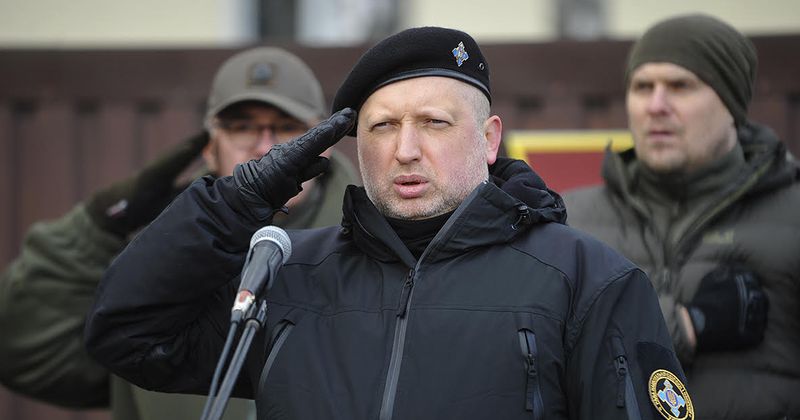 Турчинов: Мы не можем исключать расширения военной агрессии против Украины