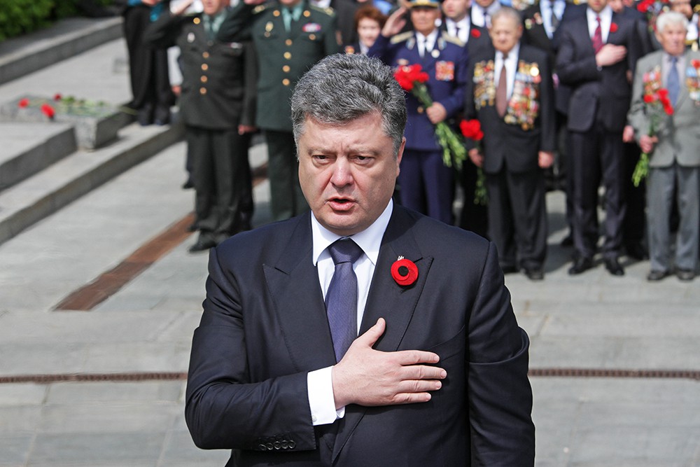 Порошенко: Наши деды представить не могли, что Москва пришлет свое войско в Украину