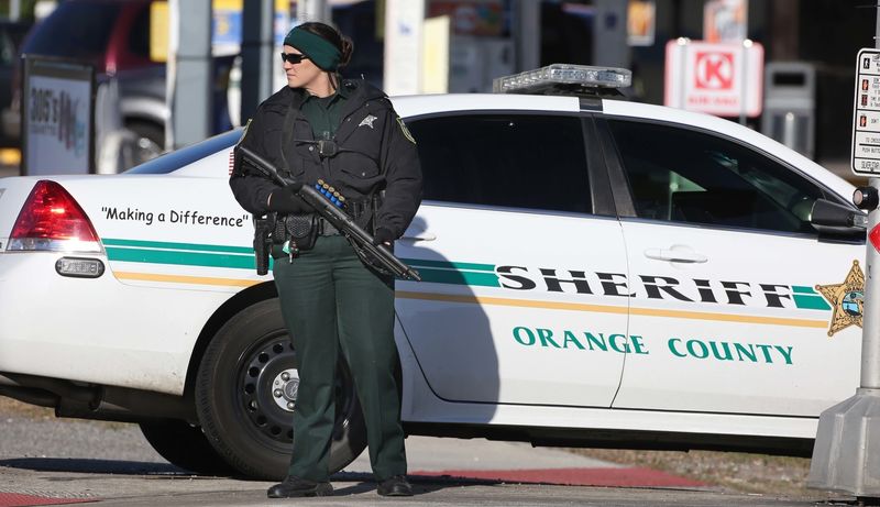 Шериф: стрельбу в Орландо открыл недовольный бывший сотрудник