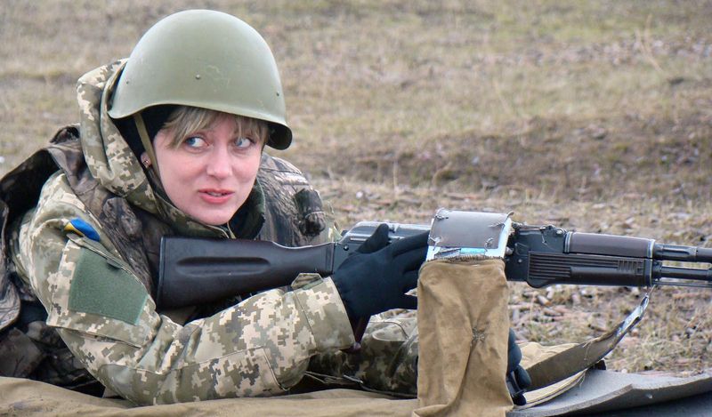 Геращенко сообщила, сколько женщин проходят службу в ВСУ
