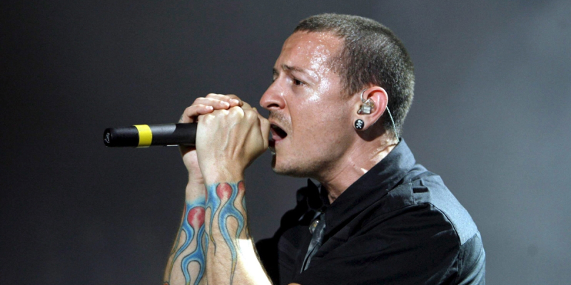 Вокалист группы Linkin Park покончил жизнь самоубийством