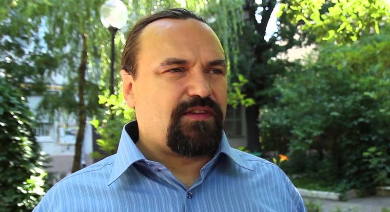 СБУ разыскивает журналиста Чаленко, подозреваемого в сепаратизме