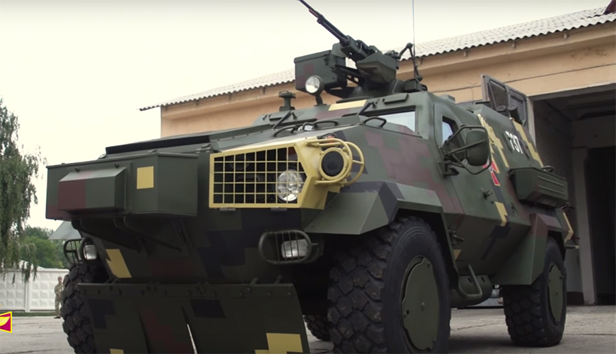 В Киеве открылась выставка военной техники «Міць нескорених»